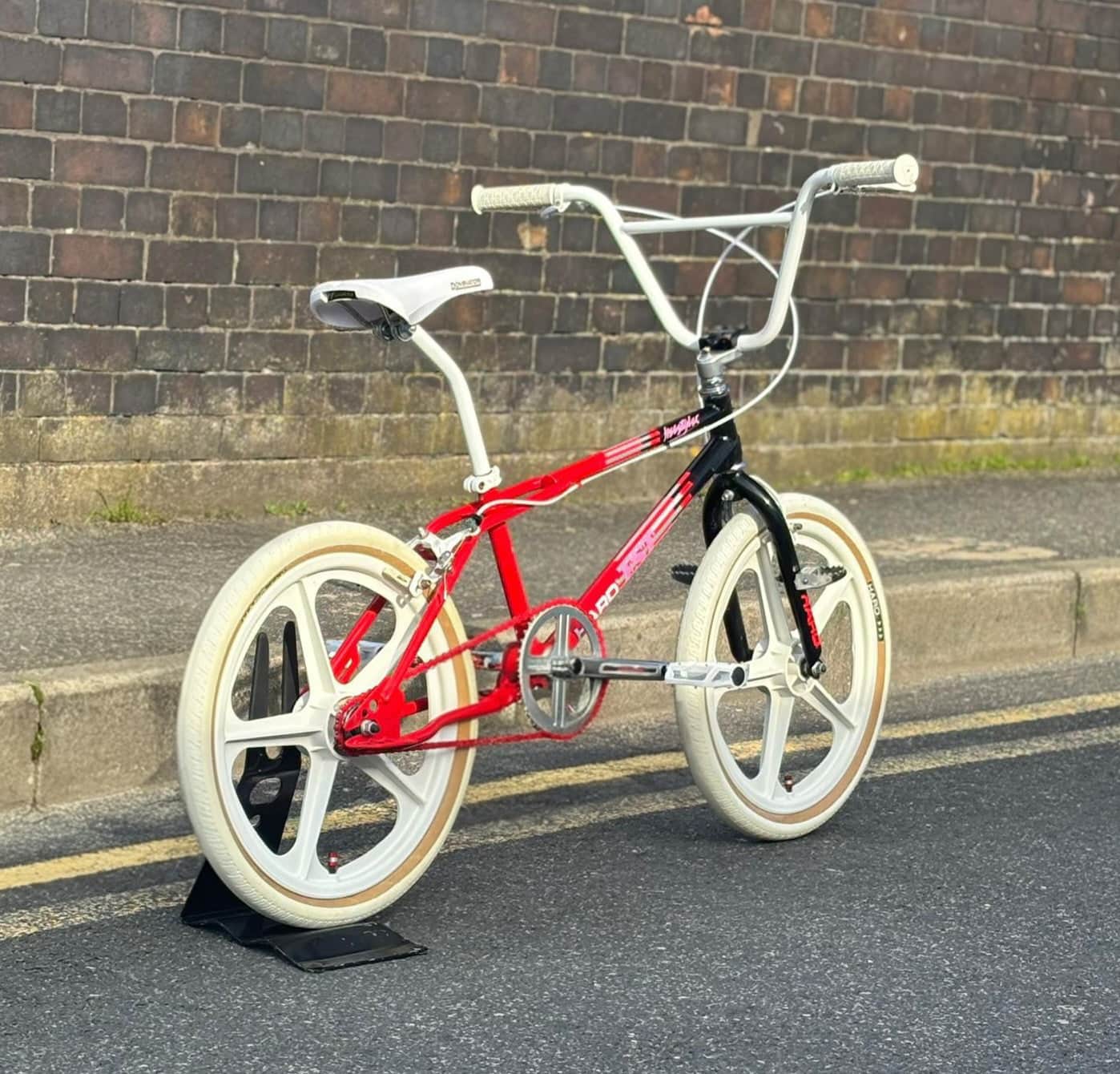 Haro Old School BMX Bikes Haro 2018 (1988) FST Re-Issue Custom Bike Red / Black Previously Owned