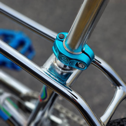 Haro Old School BMX Bikes Haro 40th Anniversary Bob Haro Freestyler Bike Chrome with Skyway Graphites