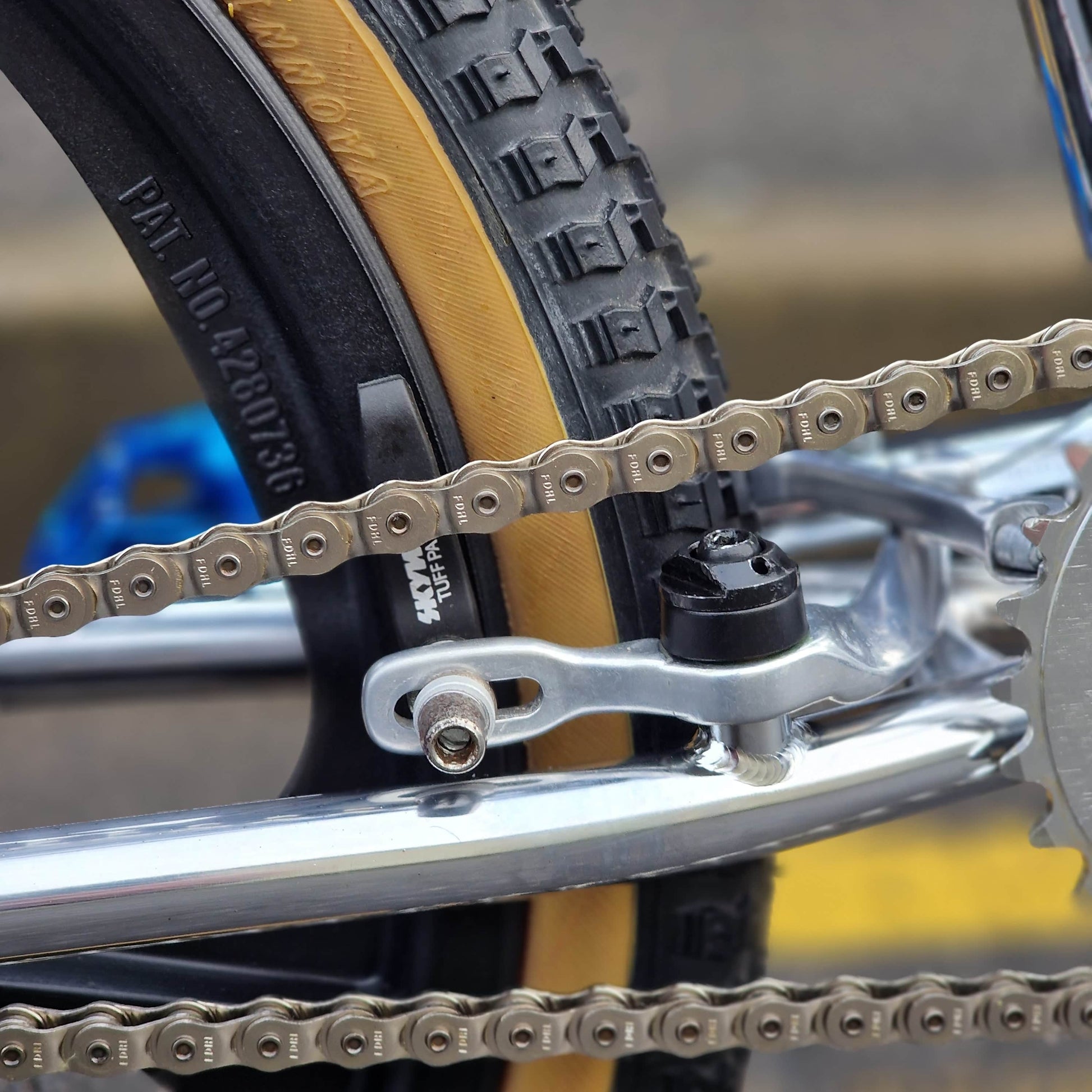 Haro Old School BMX Bikes Haro 40th Anniversary Bob Haro Freestyler Bike Chrome with Skyway Graphites