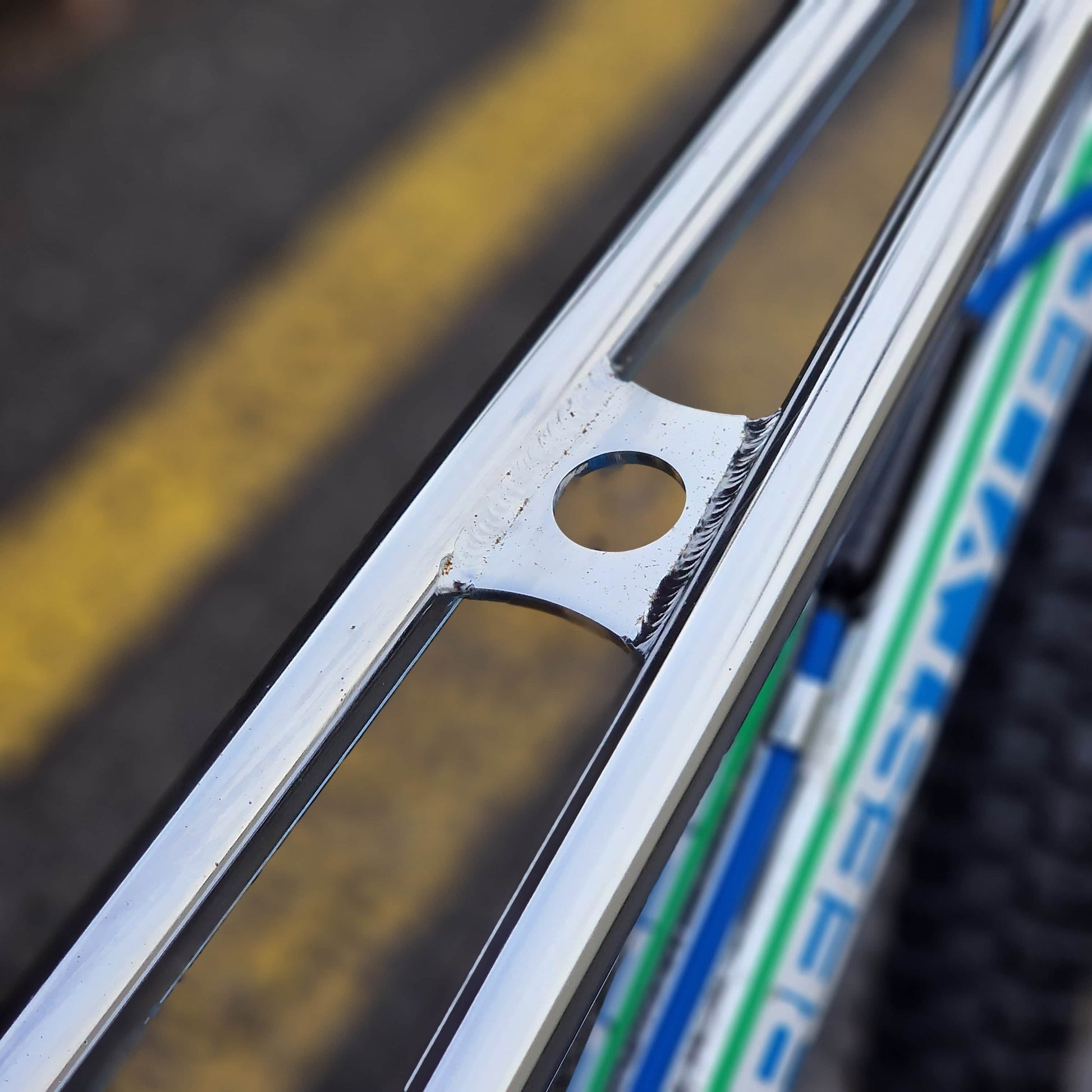 Haro Old School BMX Bikes Haro 40th Anniversary Bob Haro Freestyler Bike Chrome with Skyway Graphites