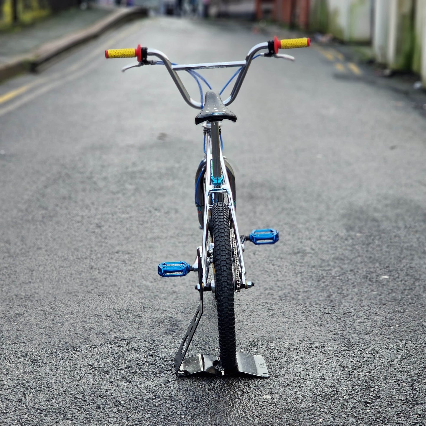 Haro Old School BMX Bikes Haro 40th Anniversary Bob Haro Freestyler Bike Chrome with Skyway Graphites