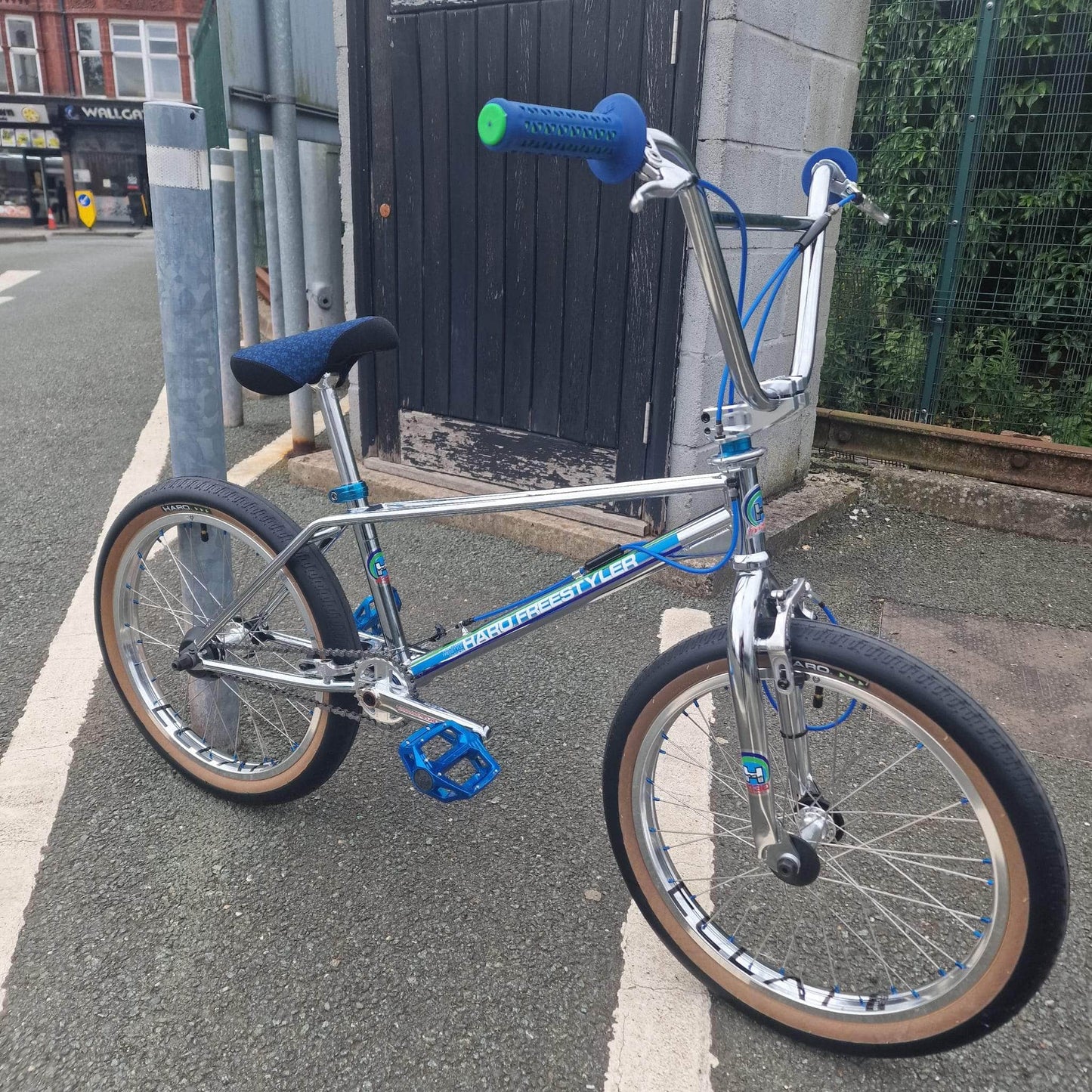 Haro Old School BMX Chrome Haro 40th Anniversary Bob Haro Freestyler Lineage Custom Bike Chrome / Blue