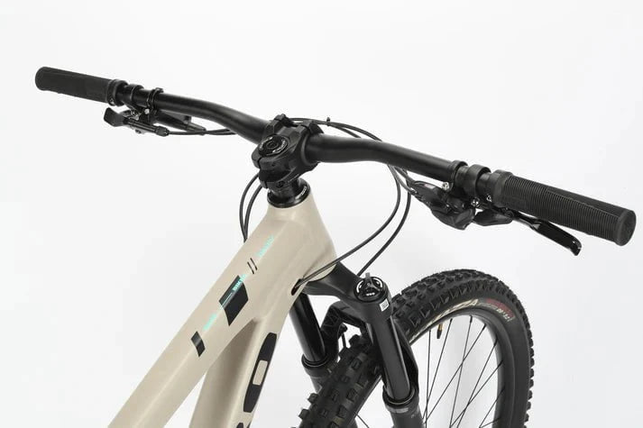 Haro Bikes Haro Daley Alloy 2 Full Suspension Mountain Bike Matte Black