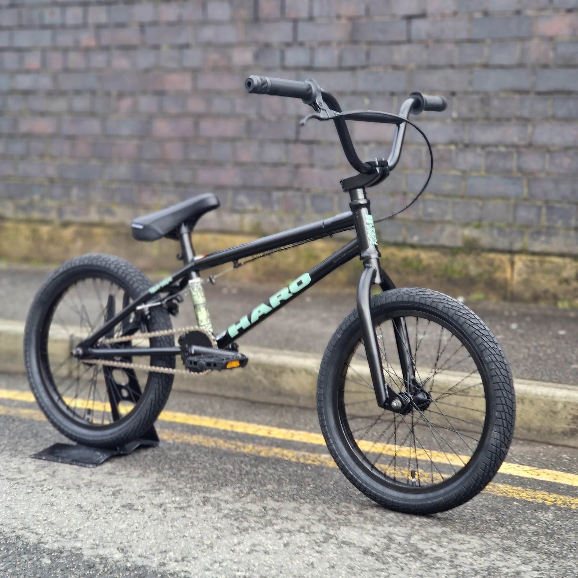 Haro BMX Bikes Semi-Gloss Black Haro Downtown 18 Inch Bike Semi-Gloss Black