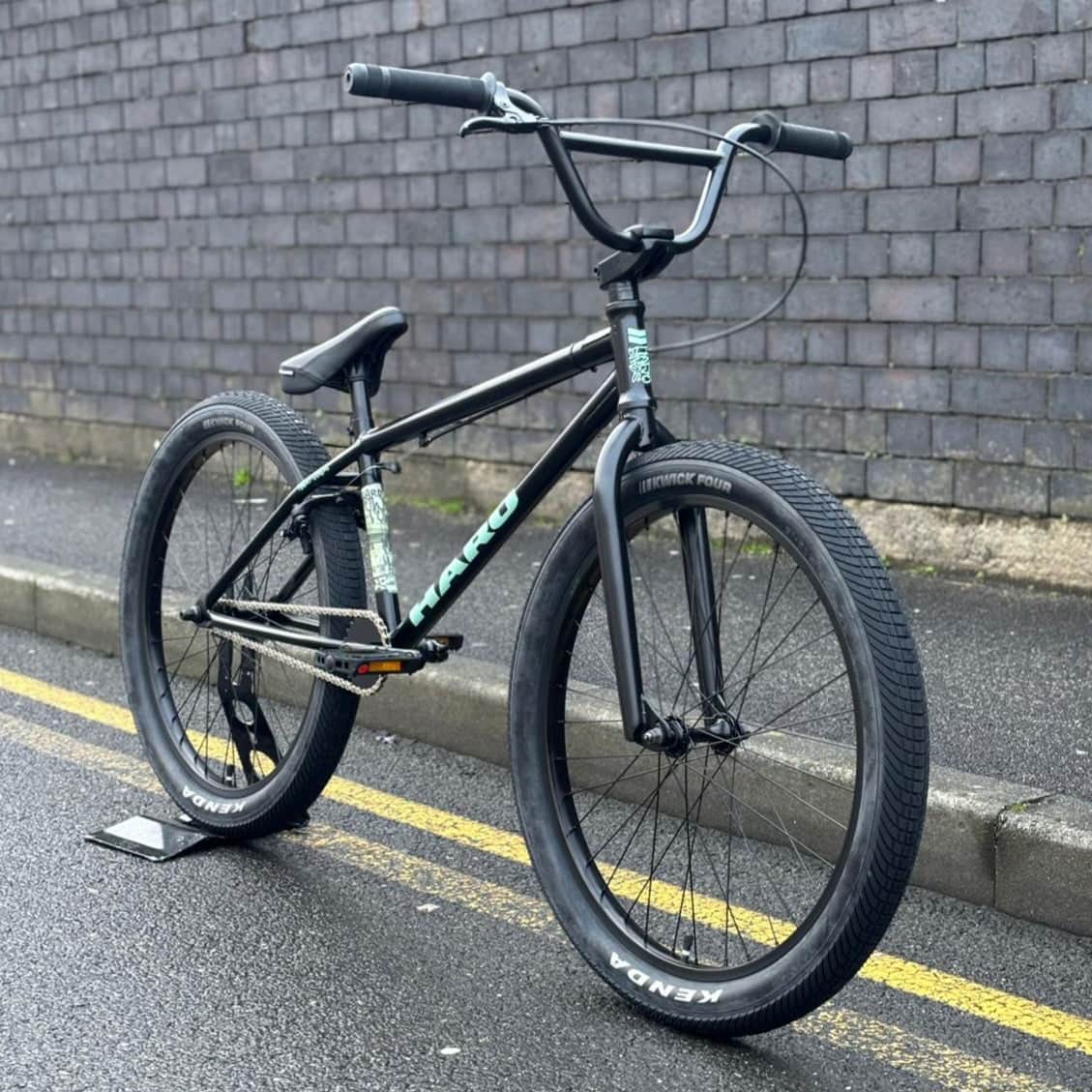 Haro Downtown 24 Inch BMX Bike Gloss Semi-Gloss Black | Alans BMX