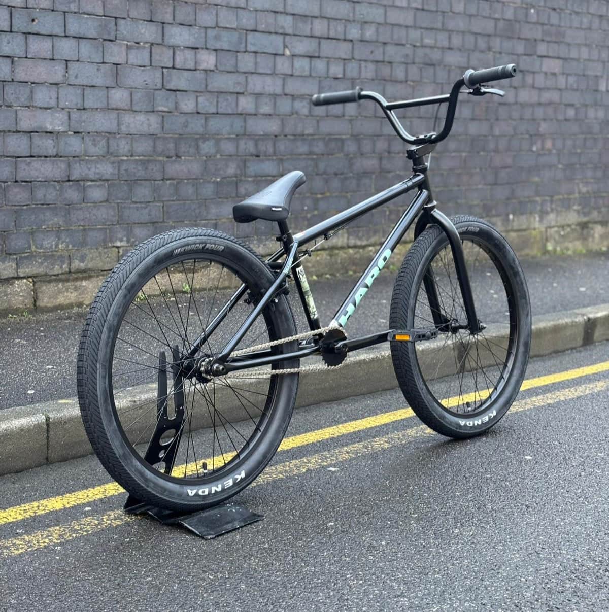 Haro Downtown 24 Inch BMX Bike Gloss Semi-Gloss Black | Alans BMX