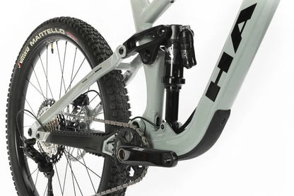 Haro Bikes Haro Greer Alloy 1 Full Suspension Mountain Bike Black / White