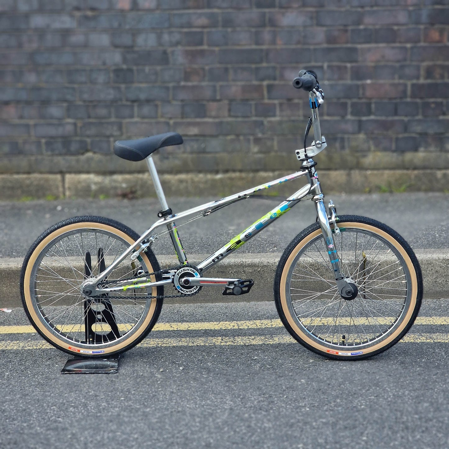 Haro Old School BMX Bikes Haro Lineage Ground Master Bike Chrome Previously Owned