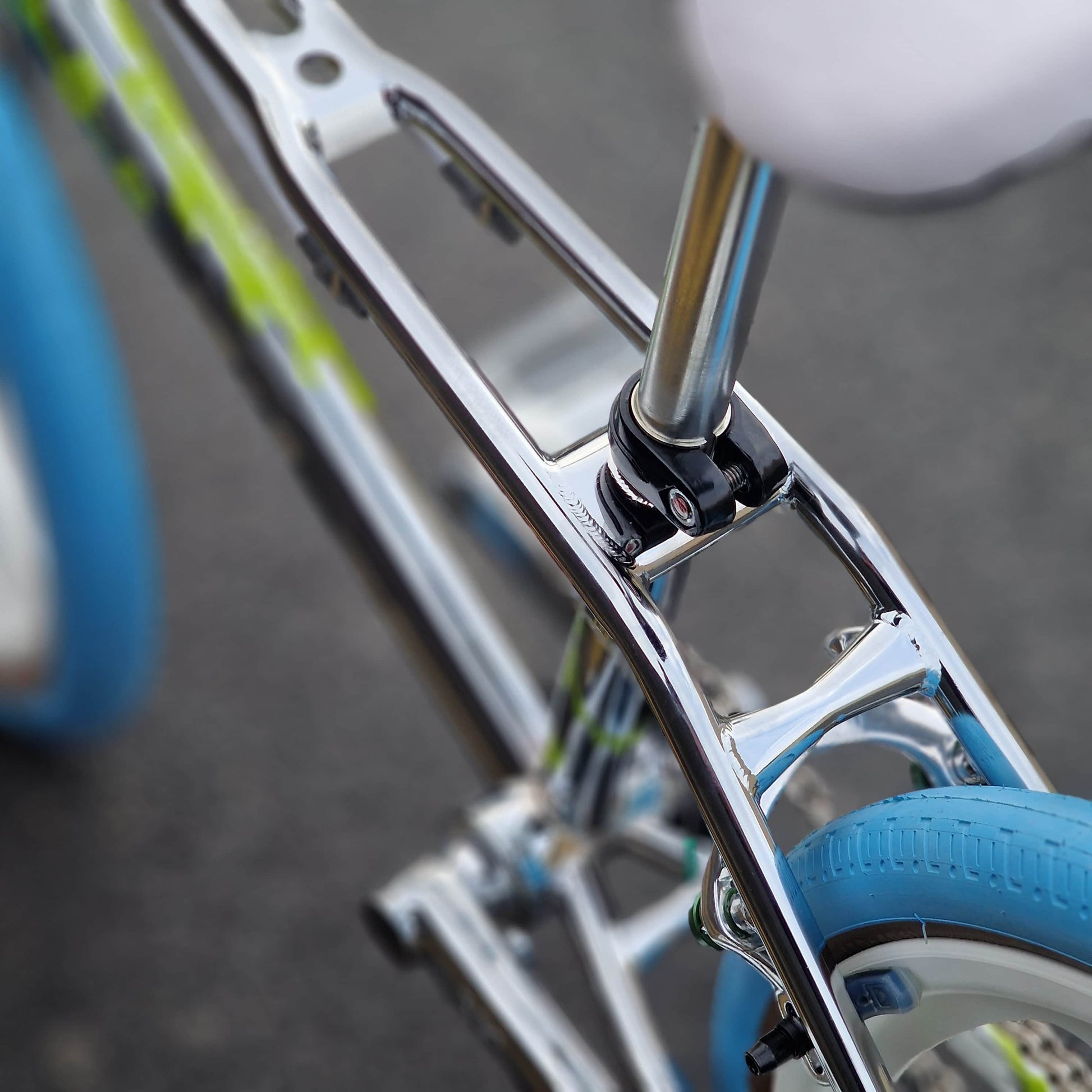 Haro Old School BMX Bikes Haro Lineage Ground Master Custom Bike Chrome