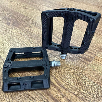 Haro BMX Parts Black / 9/16" Haro SD Sealed Plastic Pedals