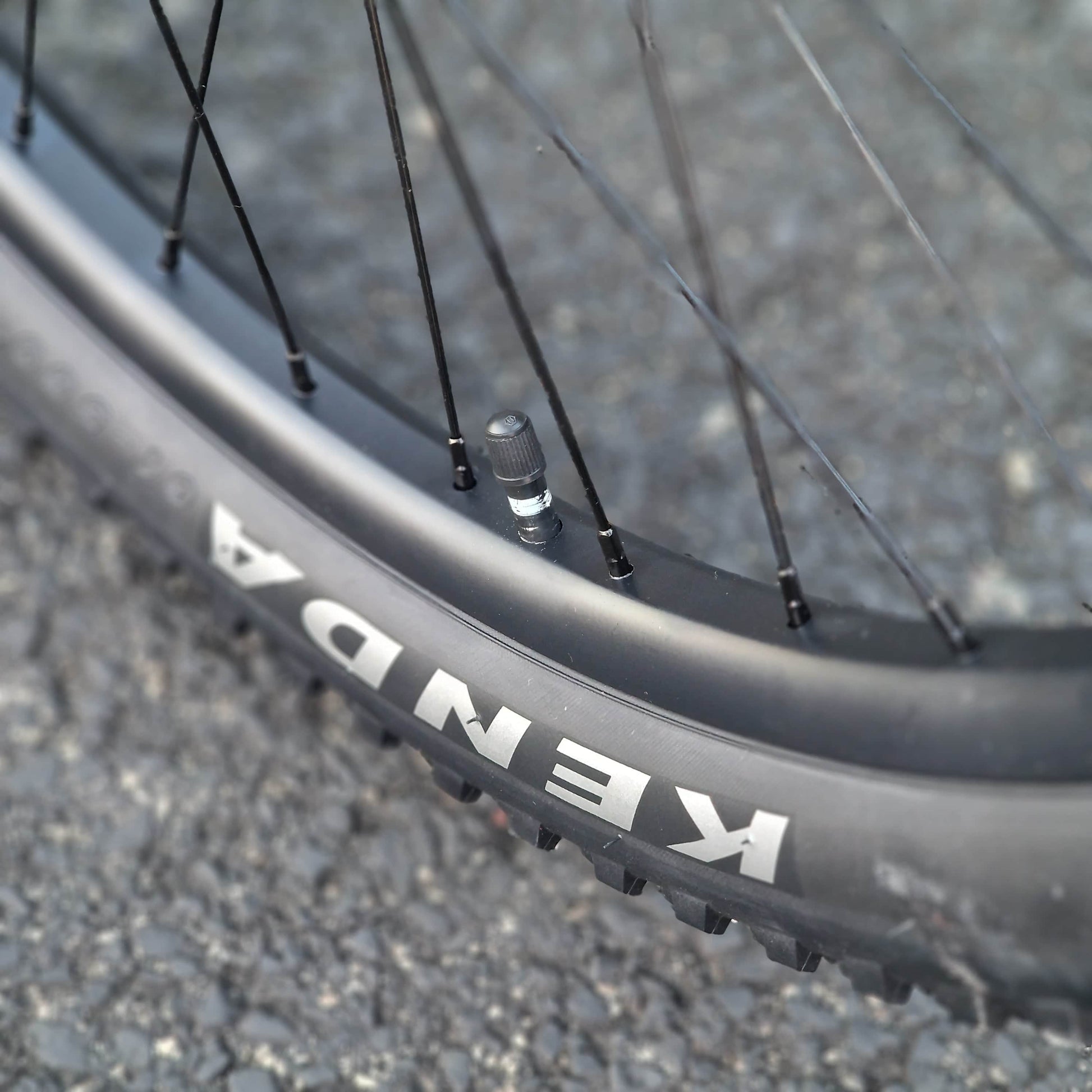 Haro Bikes Matte Black Haro Steel Reserve 2.0 26" Hardtail Dirt Jump Bike Matte Black