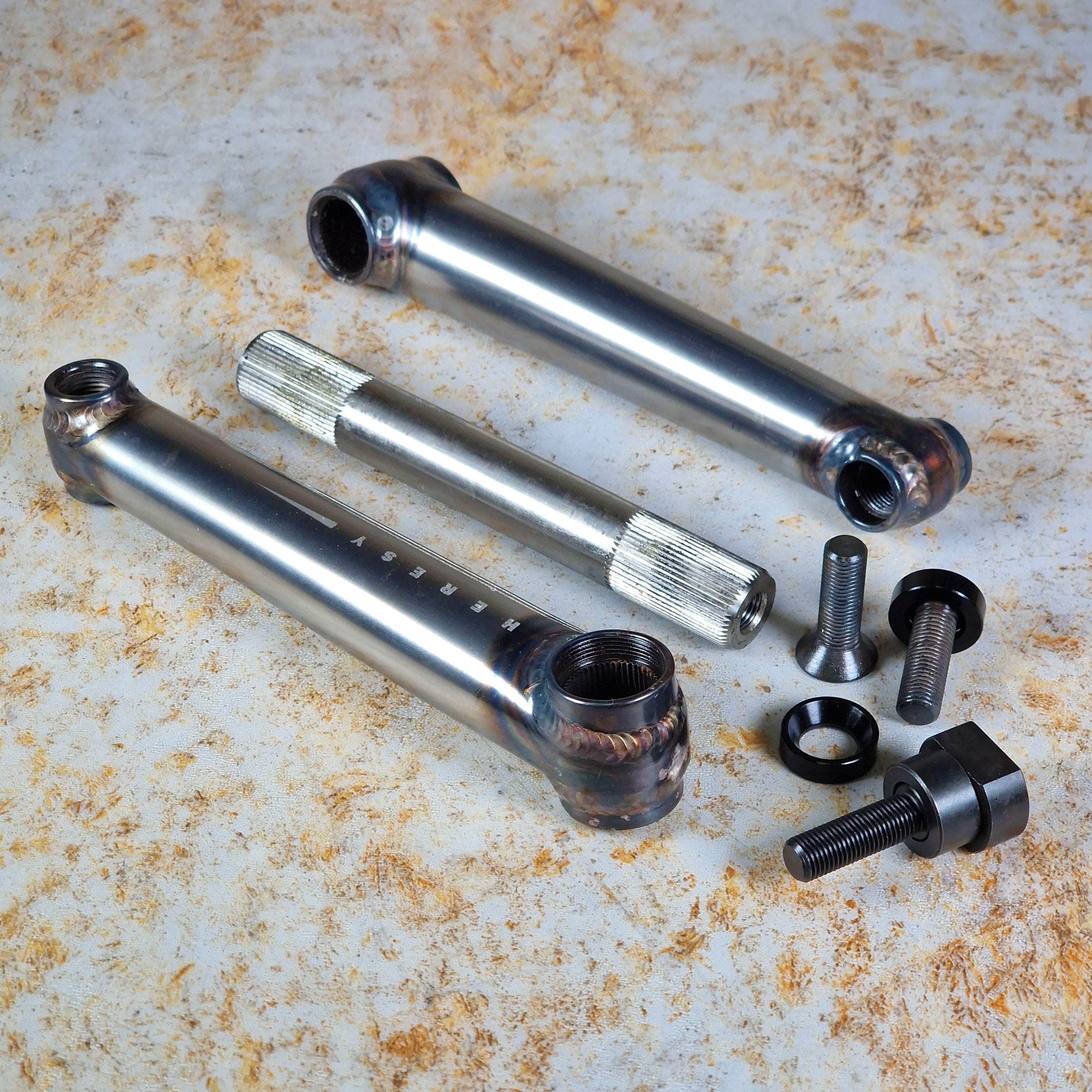 BMXクランク 「MUTINY」CINCH CRANKS 165mm 新品 BMXクランク 「MUTINY」CINCH CRANKS 165mm 新品 BMXクランク 「MUTINY