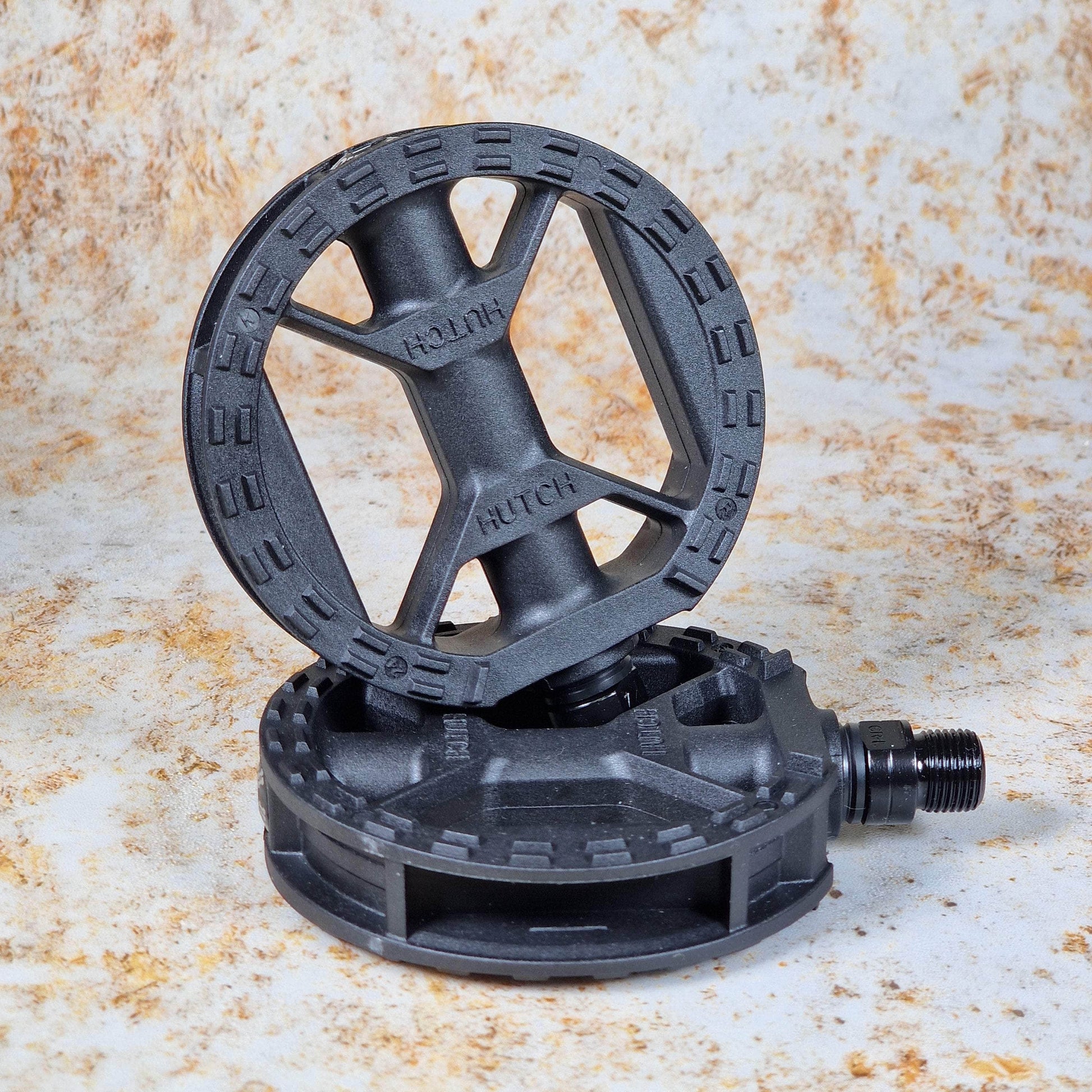 Hutch Nylon Round Sealed Pedals