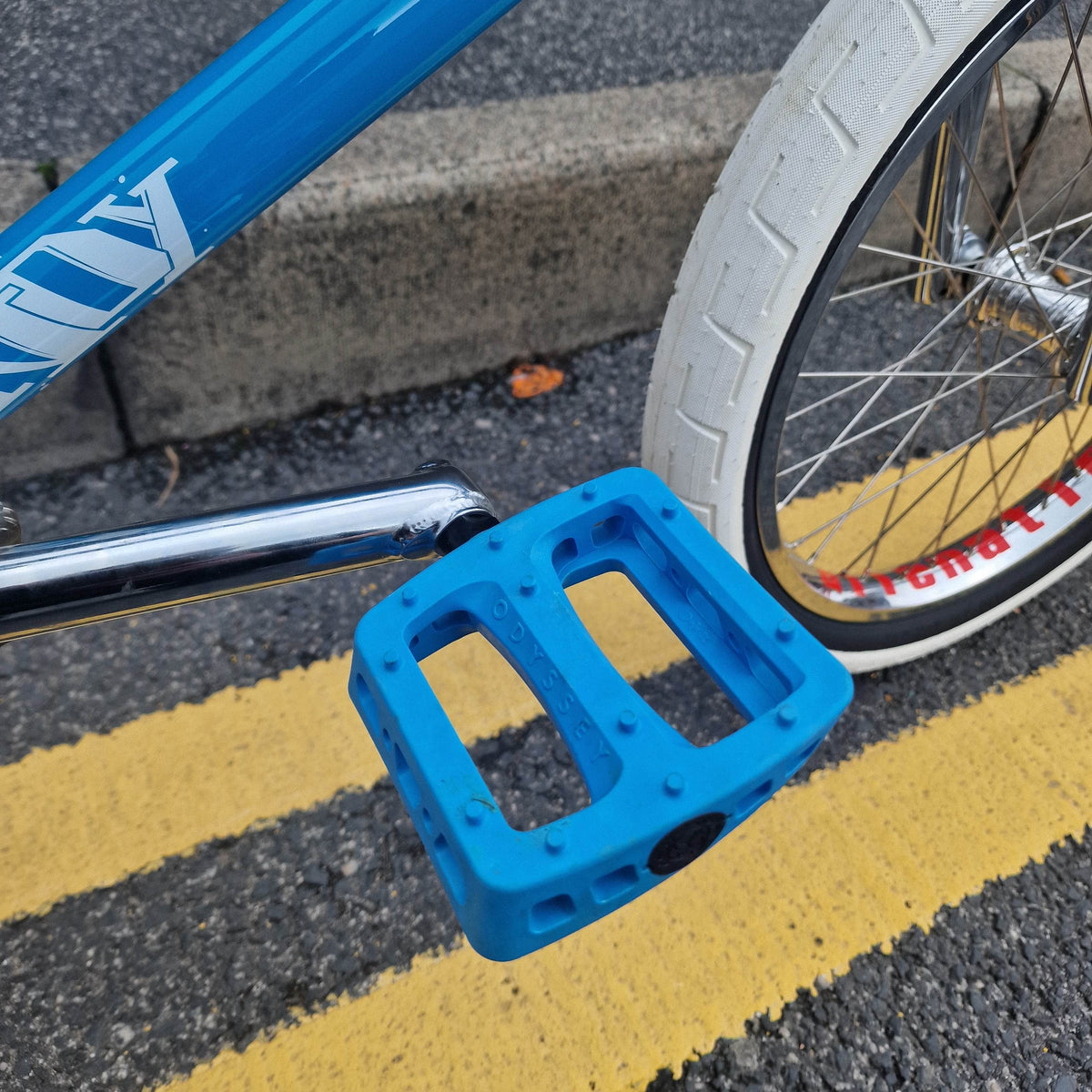 Hyper BMX Bikes Blue / 20.8 Hyper Indy Custom Bike Blue