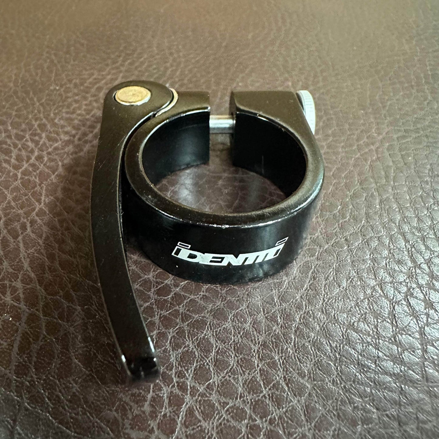 Identiti Wheelie Parts 28.6mm Identiti QR Seat Clamp