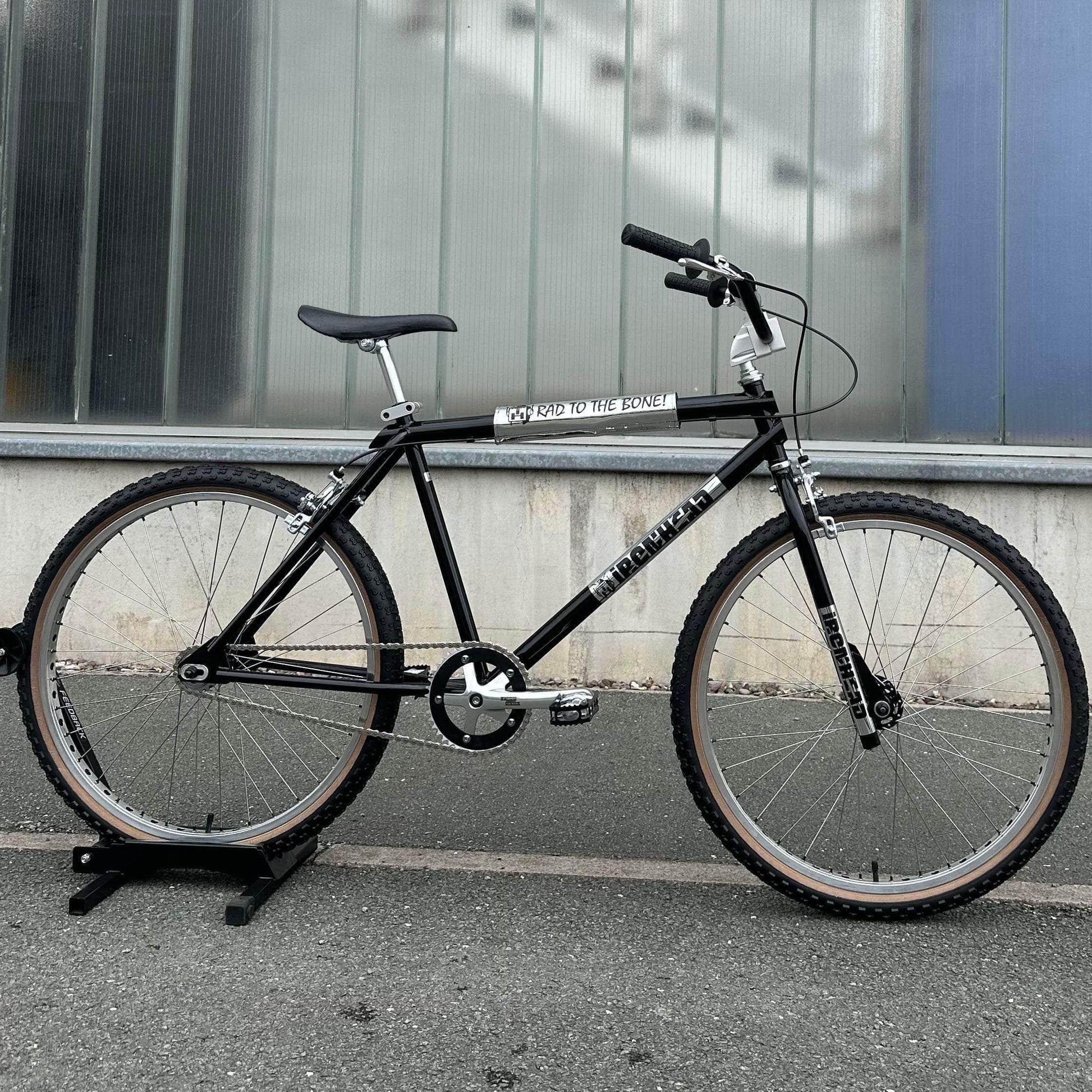 black cruiser kinderfahrrad Ironhead Custom 26 Inch Cruiser Bike Black / Silver