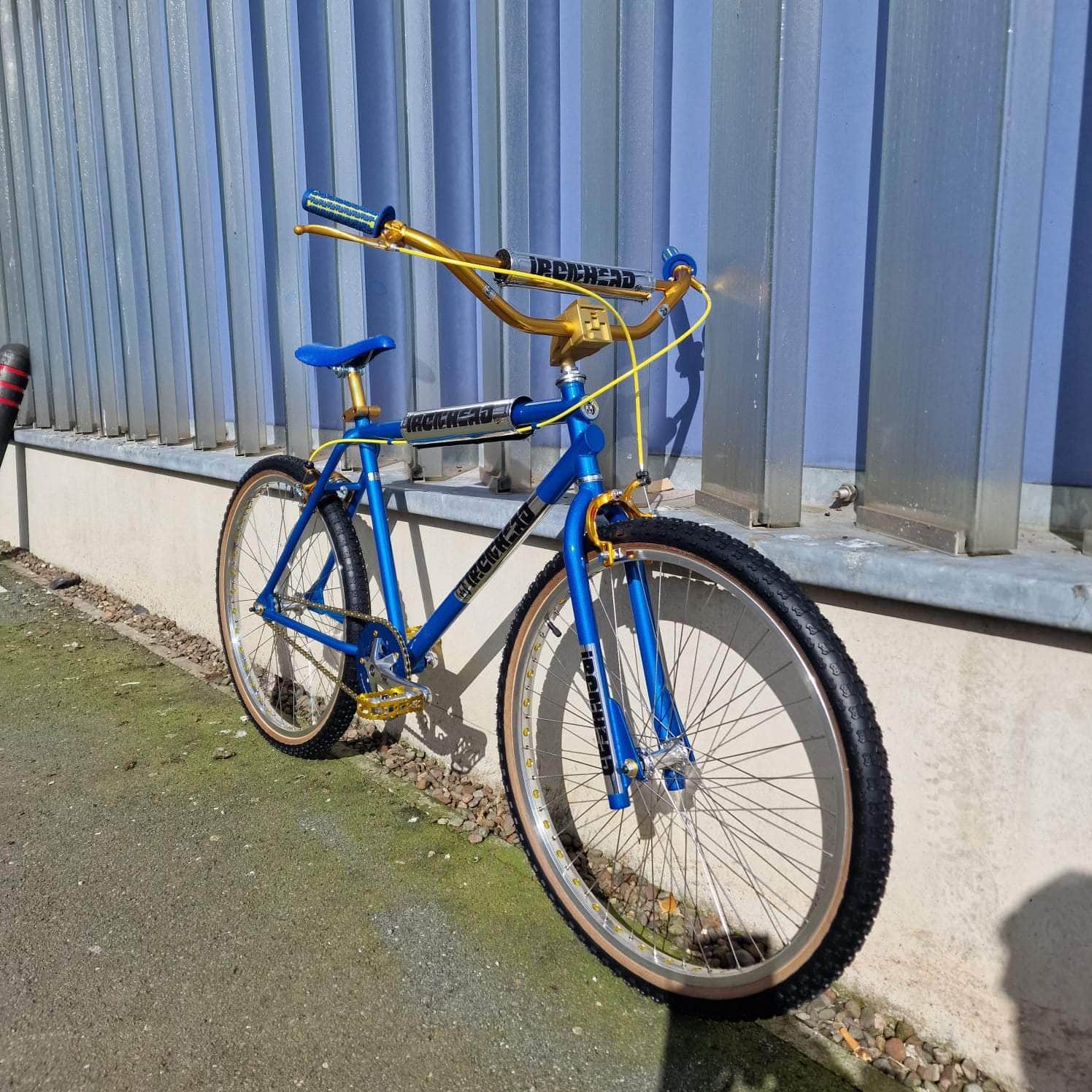blue cruiser kinderfahrrad Ironhead Custom 26 Inch Cruiser Bike Candy Blue / Gold