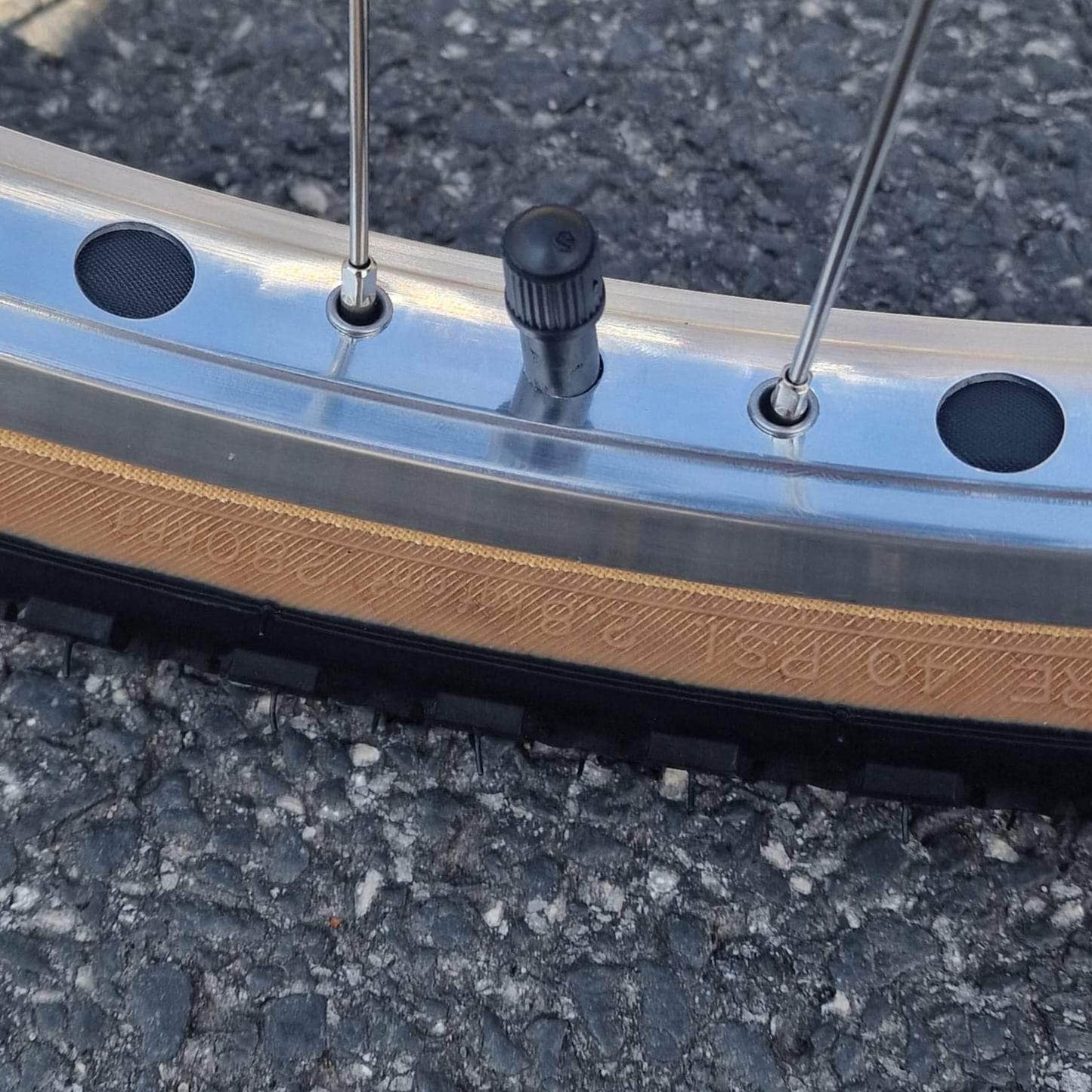 IRONHEAD Old School BMX Chrome / 26 Inch Ironhead Custom 26 Inch Cruiser Bike Chrome / Black