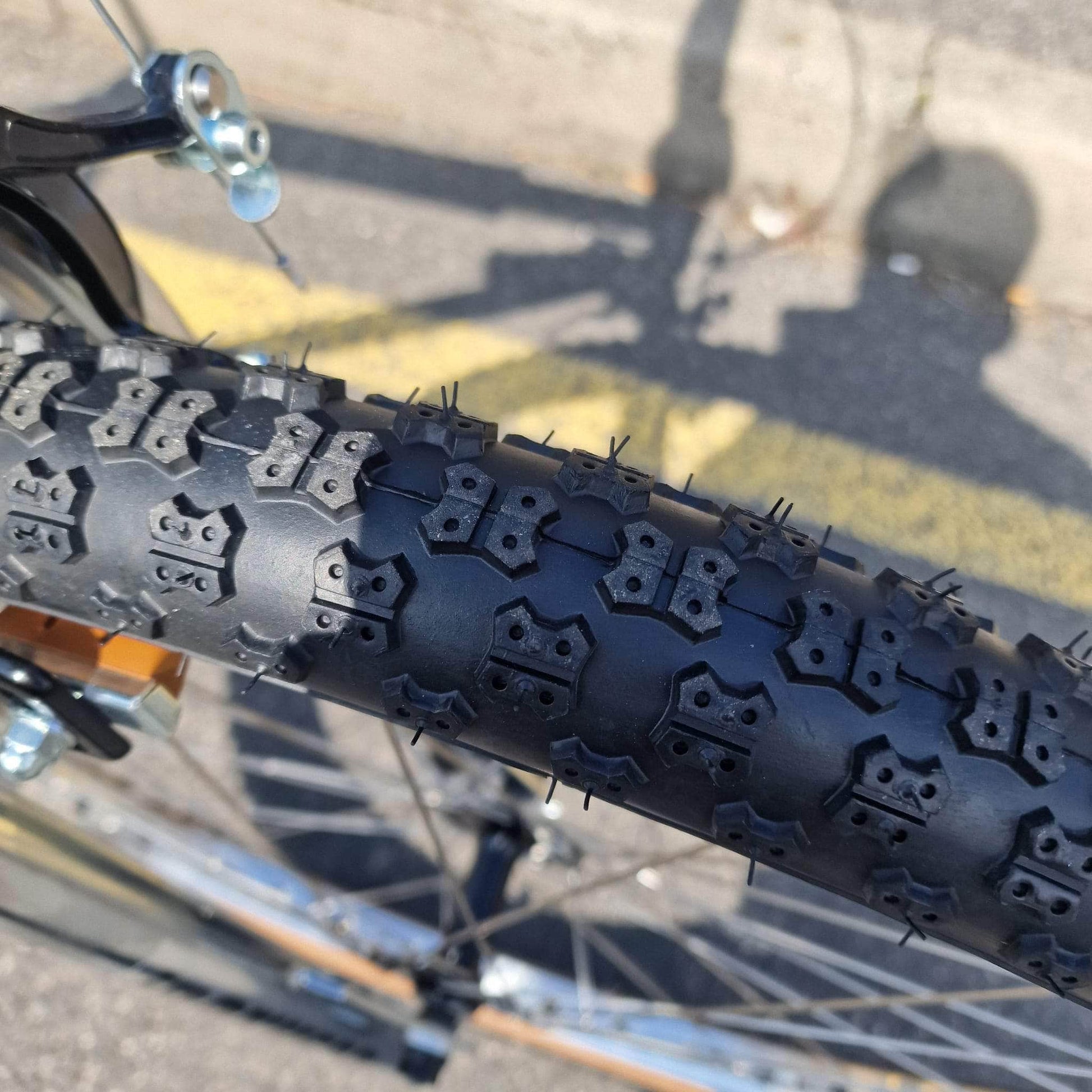 IRONHEAD Old School BMX Chrome / 26 Inch Ironhead Custom 26 Inch Cruiser Bike Chrome / Black