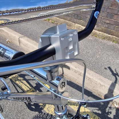 IRONHEAD Old School BMX Chrome / 26 Inch Ironhead Custom 26 Inch Cruiser Bike Chrome / Black