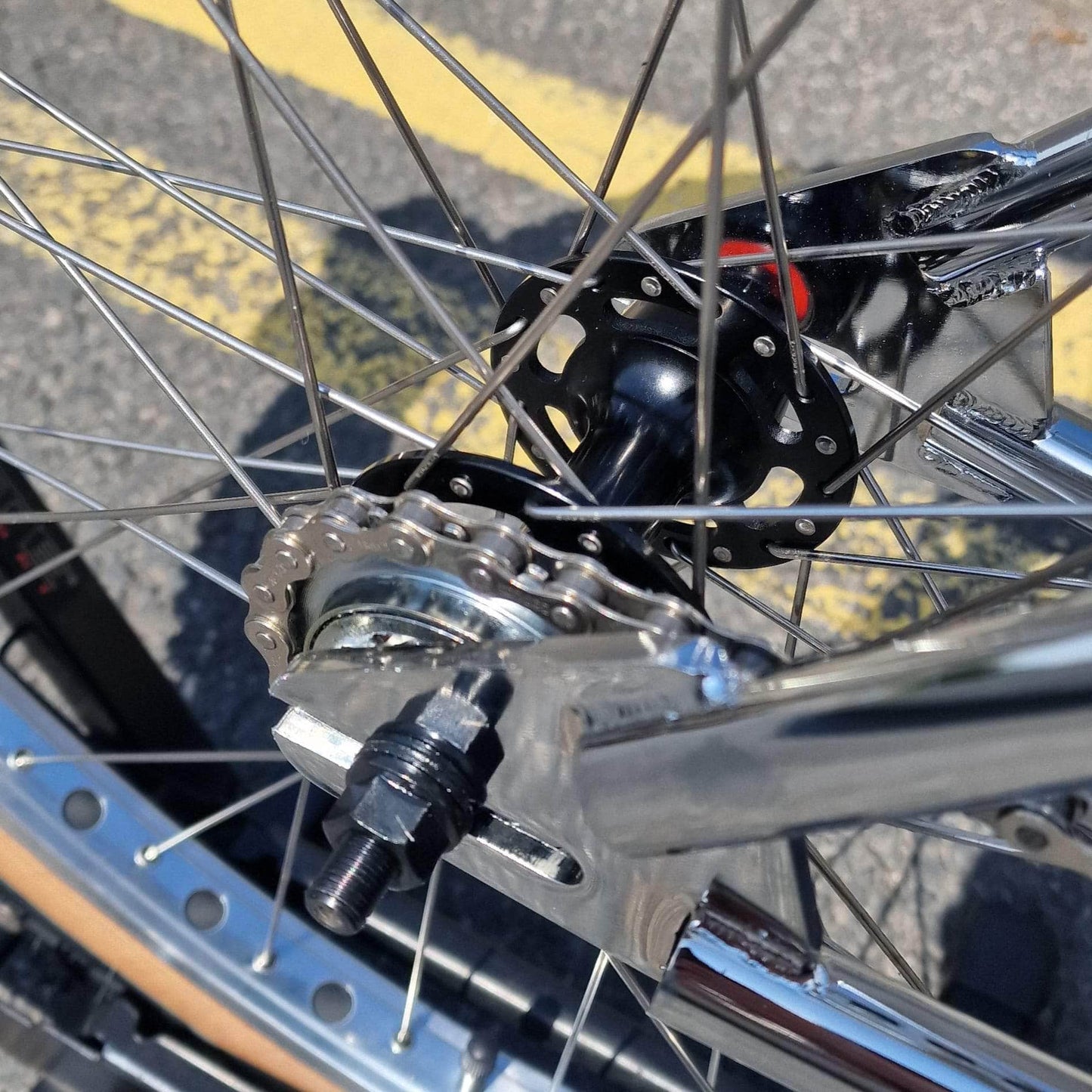 IRONHEAD Old School BMX Chrome / 26 Inch Ironhead Custom 26 Inch Cruiser Bike Chrome / Black