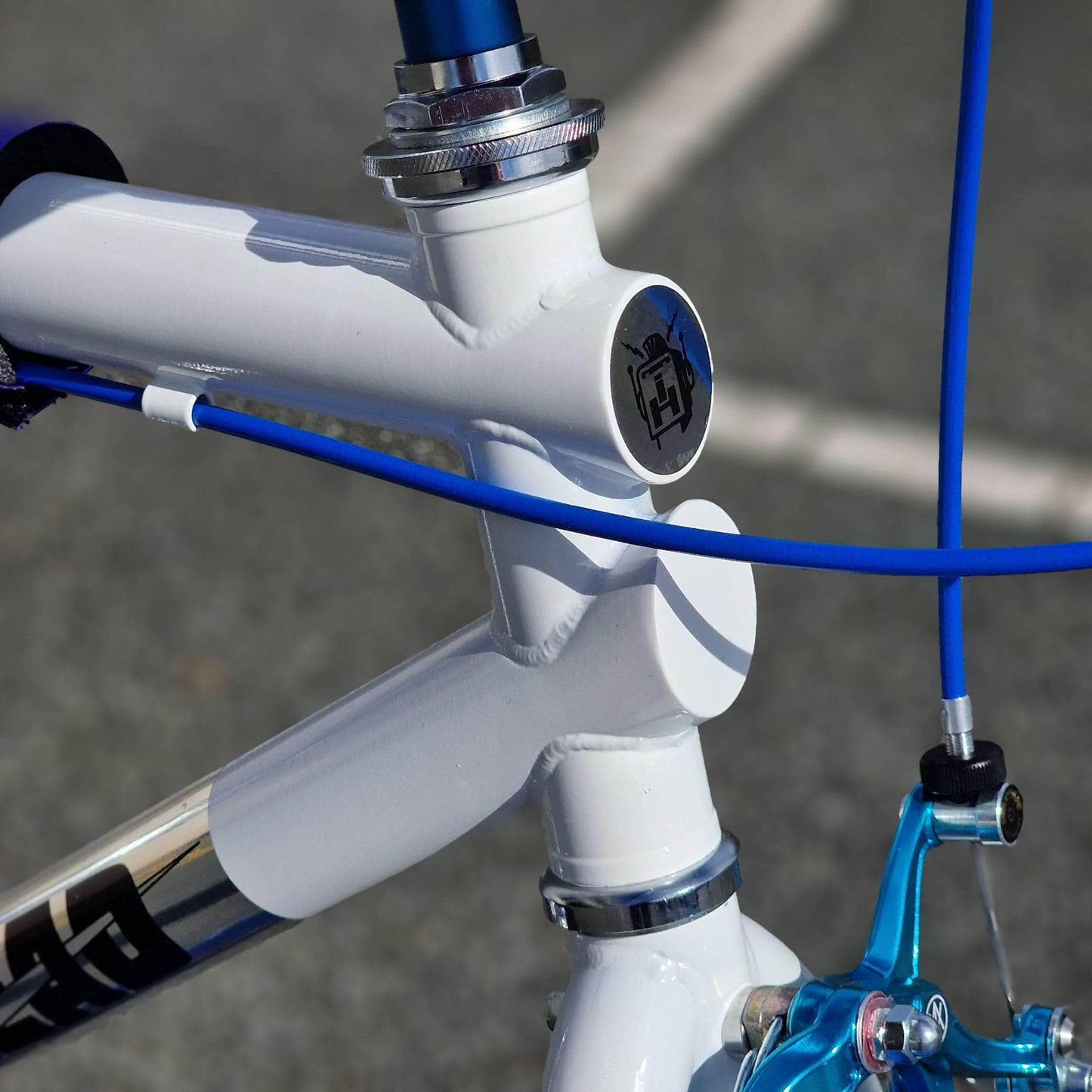 IRONHEAD Old School BMX Bikes White / Blue / 26 Inch Ironhead Custom 26 Inch Cruiser Bike White / Bllue