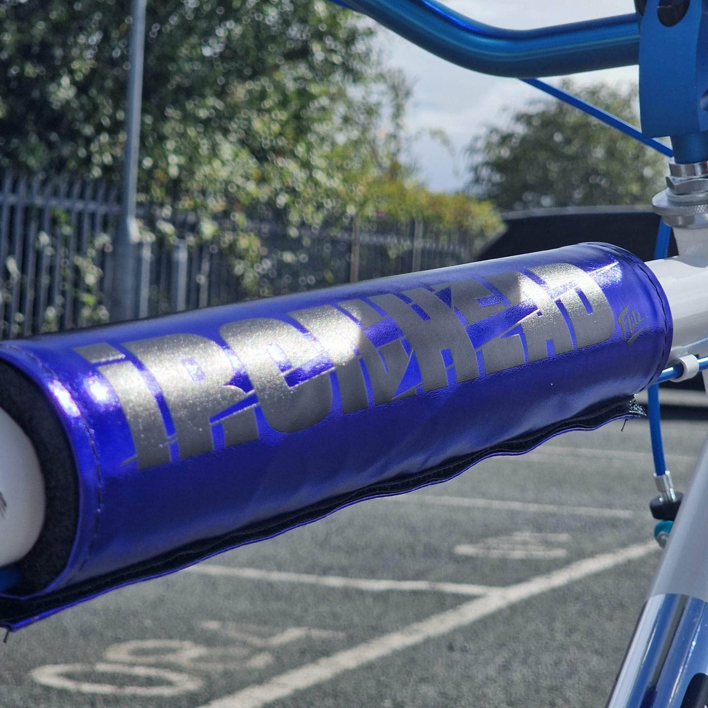 IRONHEAD Old School BMX Bikes White / Blue / 26 Inch Ironhead Custom 26 Inch Cruiser Bike White / Bllue