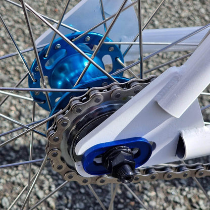 IRONHEAD Old School BMX Bikes White / Blue / 26 Inch Ironhead Custom 26 Inch Cruiser Bike White / Bllue