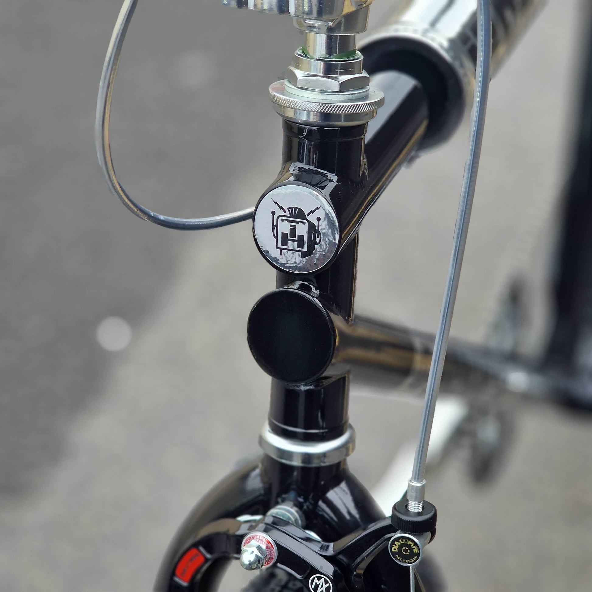 IRONHEAD Old School BMX Bikes Ironhead MX Custom 26 Inch Cruiser Black / Chrome