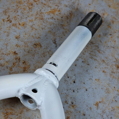Ishiwata Ishiwata 1" Threaded Fork White