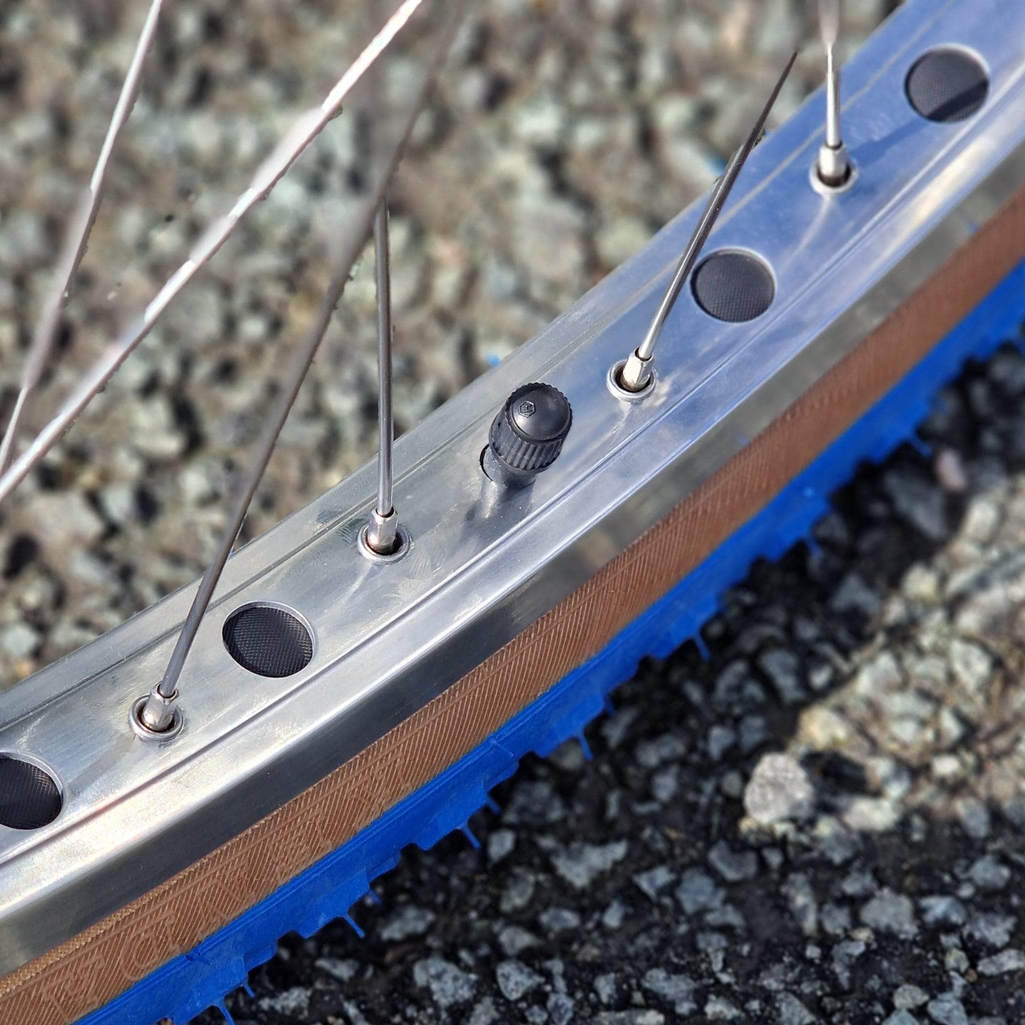 Kenda K50 26 Inch Gumwall Comp III Old School BMX Tyre | Alans BMX