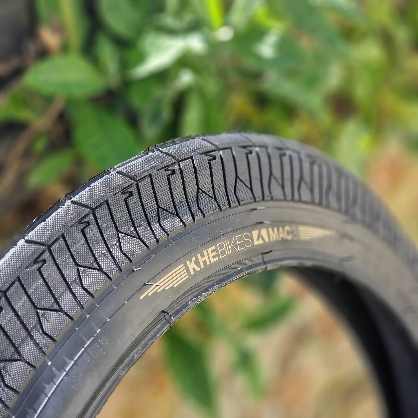 KHE BMX Parts 20 x 2.40 KHE Mac3 2.40" Tyre
