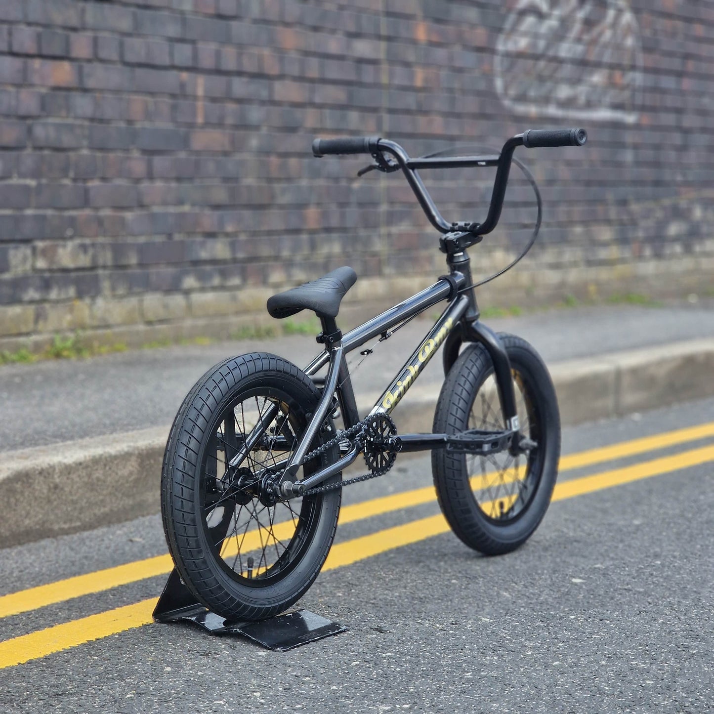 Kink BMX Bikes Digital Grey Kink 2027 Carve 16 Inch Bike Digital Grey