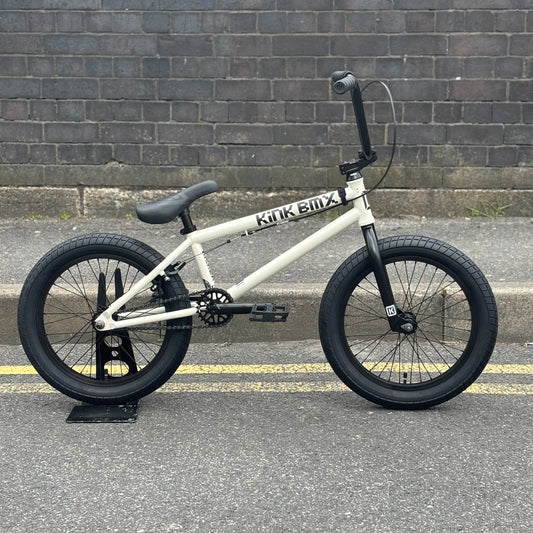 Kink BMX Bikes Glacier White Kink 2027 Kicker 18 Inch Bike Glacier White