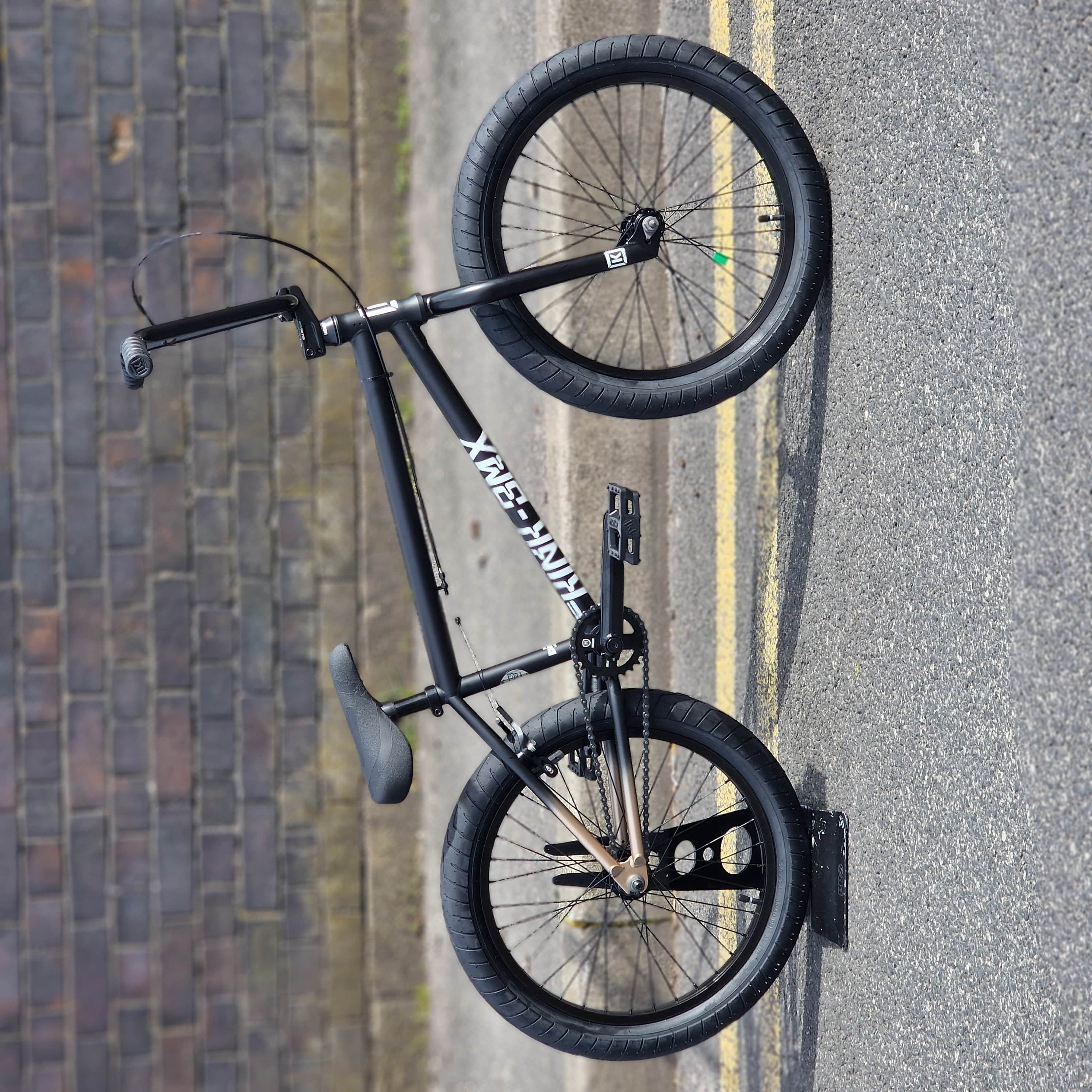 20-Inch Complete BMX Bikes – tagged 