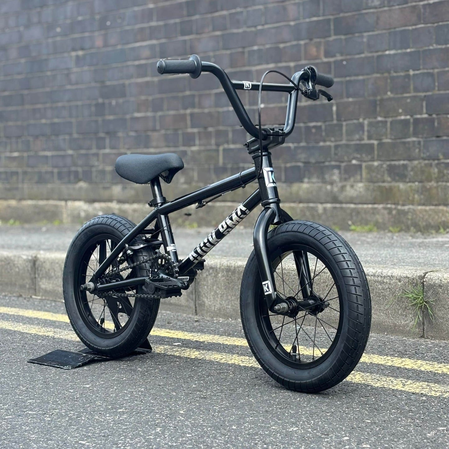 Kink BMX Bikes Galaxy Black Kink 2027 Pump 14 Inch Bike Galaxy Black