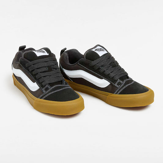 Vans Knu Skool Shoes Black / Gum