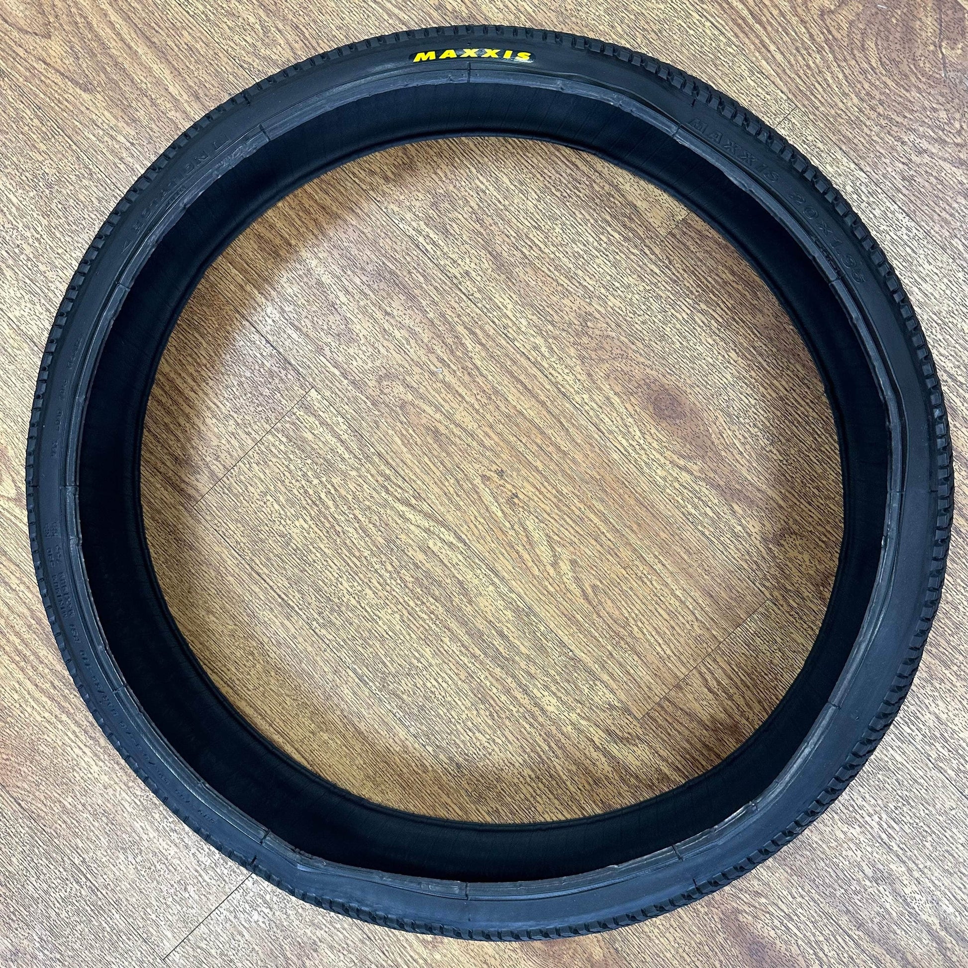 Maxxis DTH Folding BMX Race Tyre Aans BMX – Alans BMX