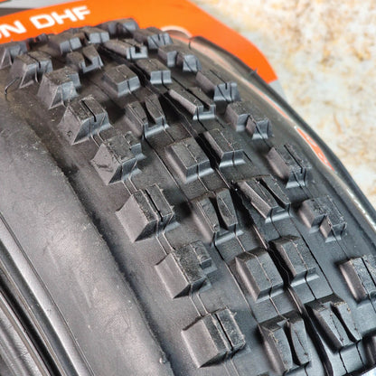 Maxxis Bikes Maxxis Minion DHF 60TPI Folding 3C MaxxGrip EXO Tubeless Tyre