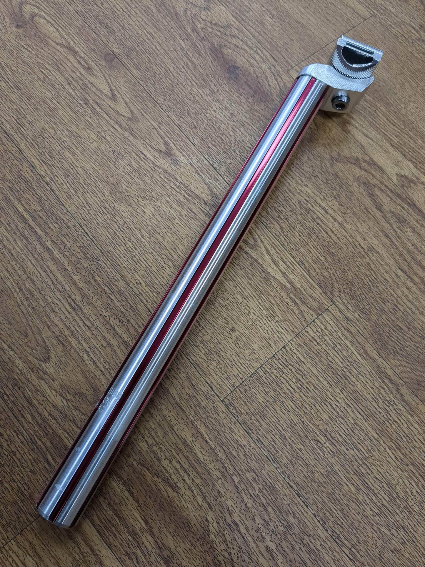 MCS Old School BMX Red / Silver / 25.4mm / 350mm MCS 25.4mm Alloy Fluted Micro Adjust Seatpost