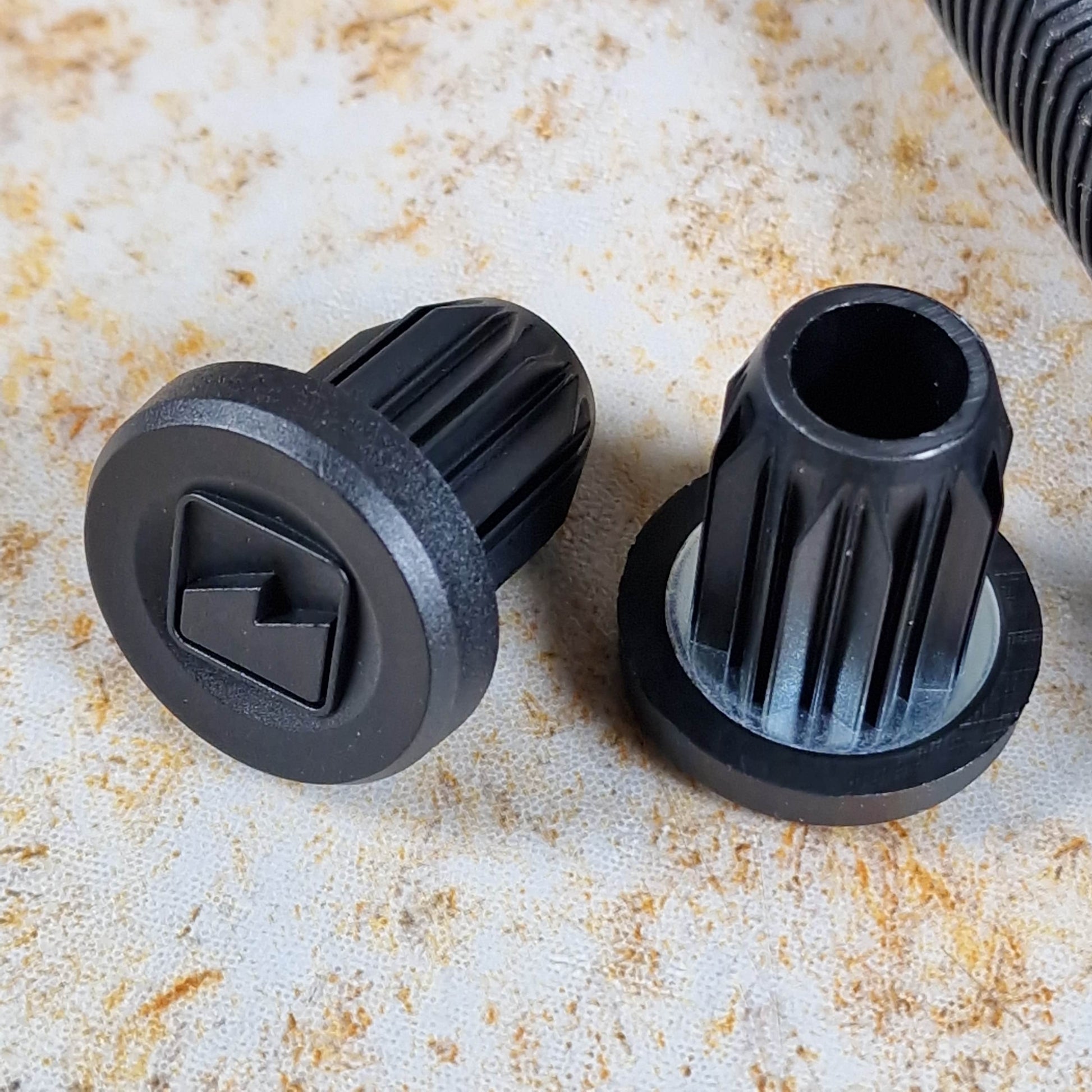 Merritt BMX Parts Merritt Itsy Flangeless Grips