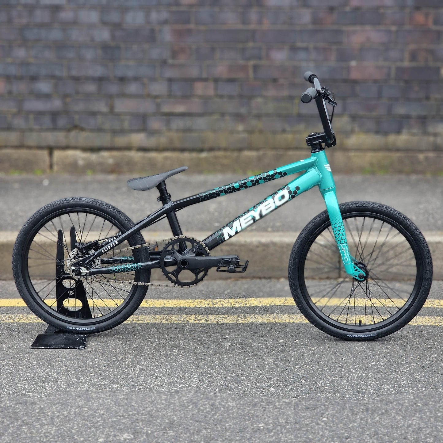 Meybo BMX Racing Bikes Pro 21 Meybo 2026 Clipper Disc Pro 21" TT Race Bike Black / Green / White