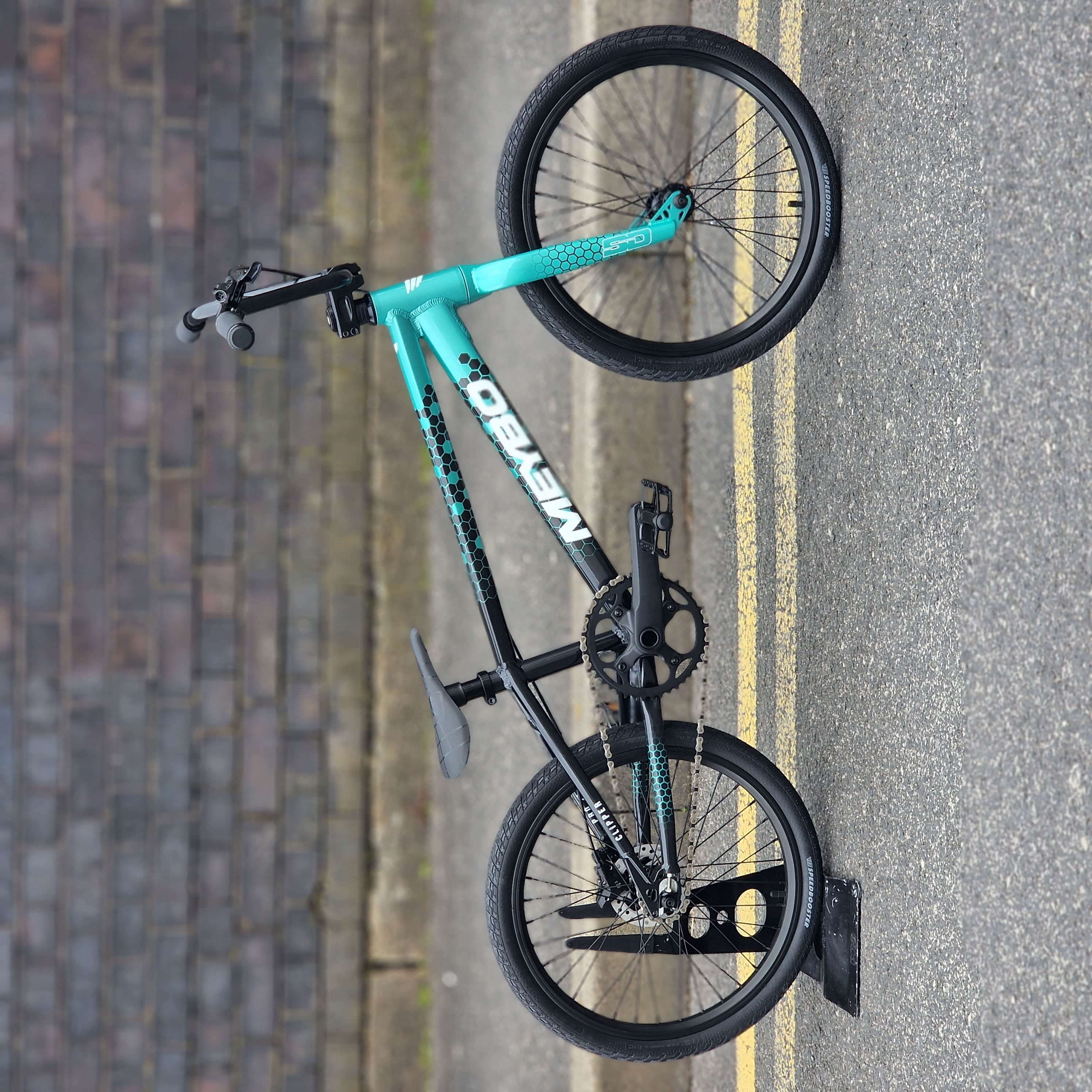 Meybo BMX Racing Bikes Pro 21 Meybo 2026 Clipper Disc Pro 21" TT Race Bike Black / Green / White
