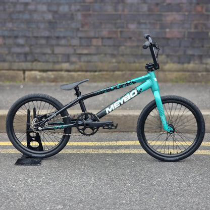 Meybo BMX Racing Bikes Pro 21 Meybo 2026 Clipper Disc Pro 21" TT Race Bike Black / Green / White