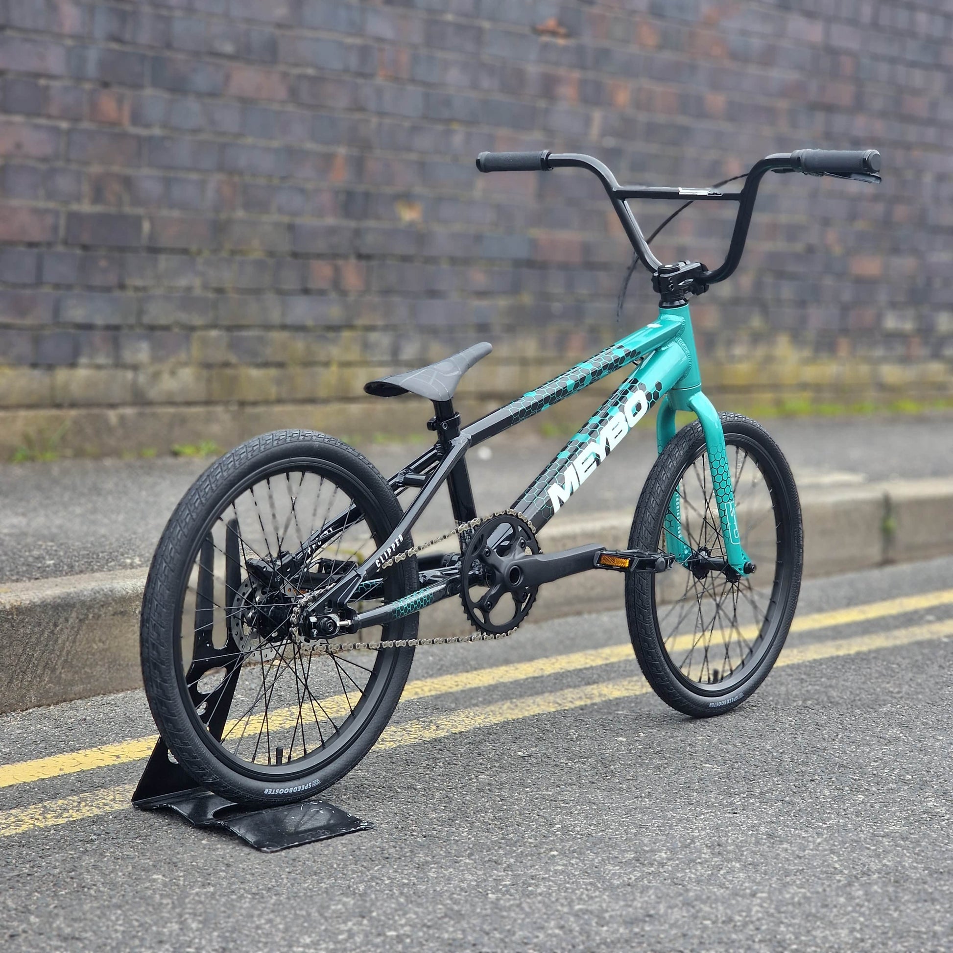 Meybo BMX Racing Bikes Pro 21 Meybo 2026 Clipper Disc Pro 21" TT Race Bike Black / Green / White