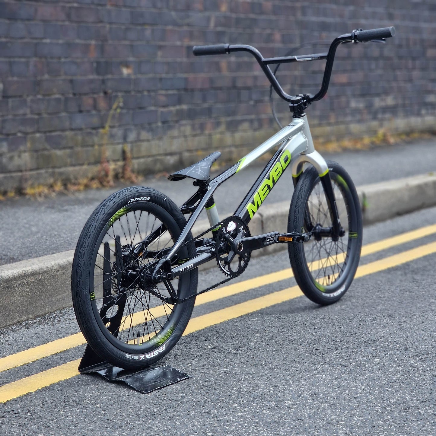 Meybo BMX Racing Bikes Pro 22 Meybo 2026 Patron Pro 22" TT Race Bike Black / Grey / Lime