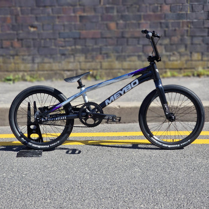 Meybo BMX Racing Bikes Pro 22 Meybo 2026 Superclass Pro 22" TT Race Bike Black / Grey / Purple