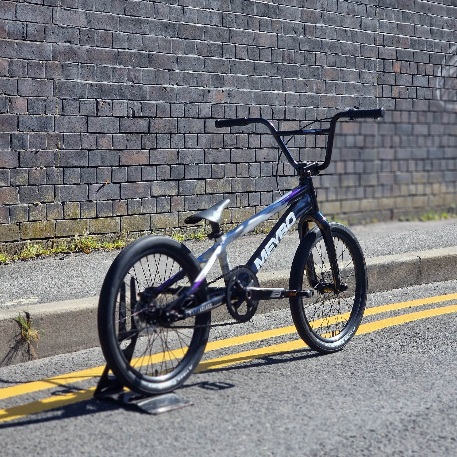 Meybo BMX Racing Bikes Pro 22 Meybo 2026 Superclass Pro 22" TT Race Bike Black / Grey / Purple