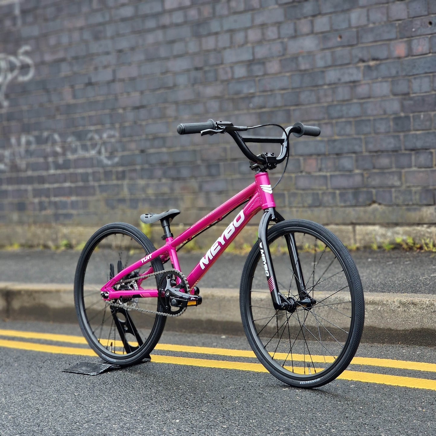 Meybo BMX Racing Bikes Junior Meybo 2026 TLNT Junior Race Bike Pink / White / Black