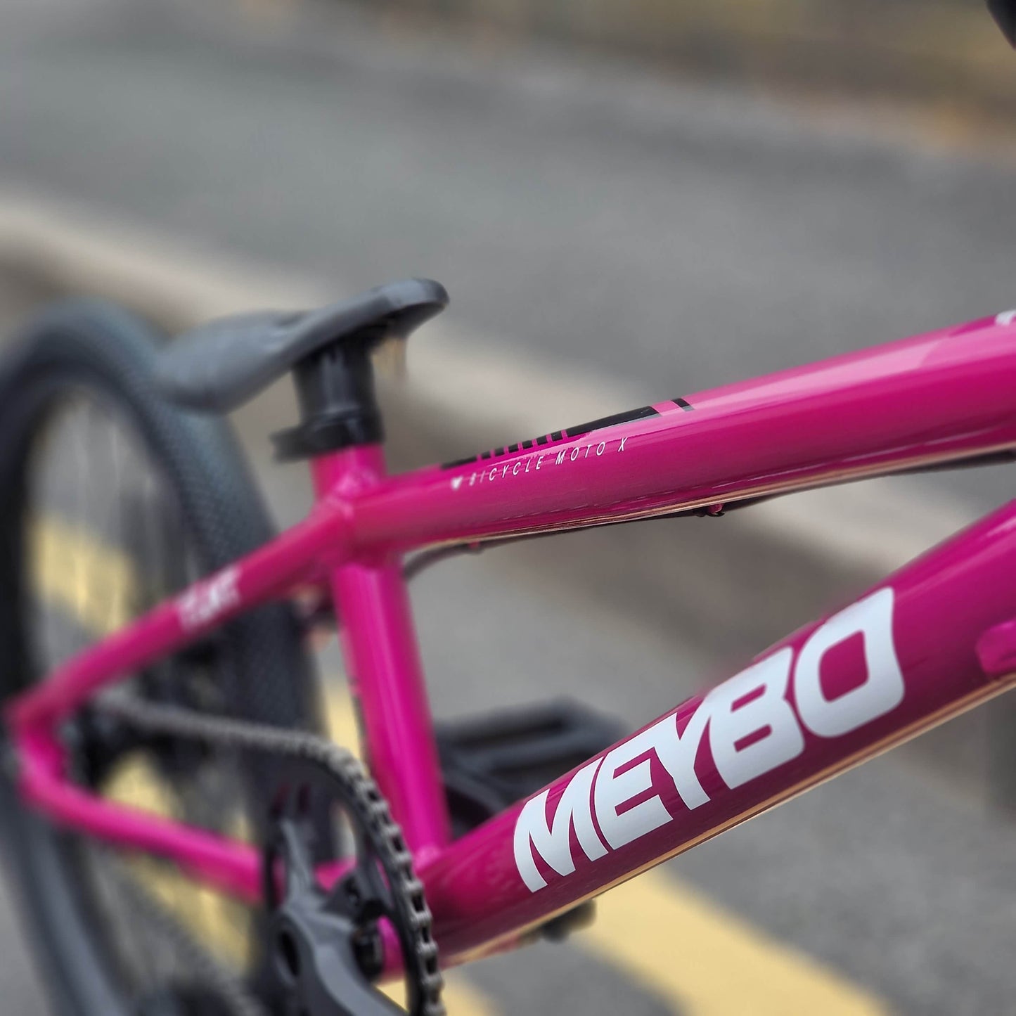Meybo BMX Racing Bikes Pro 21.5 Meybo 2026 TLNT Pro 21.5" TT Race Bike Pink / White / Black